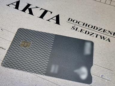 Chciał zapłacić znalezioną kartą