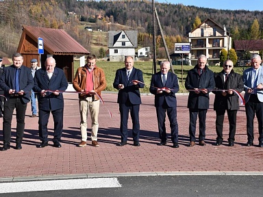 Koniec przebudowy drogi w Koszarawie
